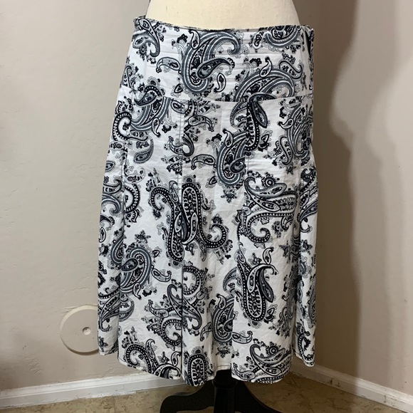 Crossroads Dresses & Skirts - Crossroads skirt size 14